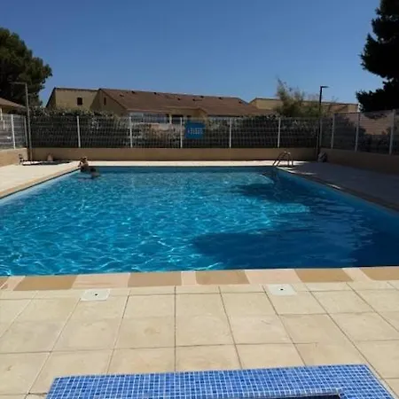 A Warm House, Private Terrace Gruissan