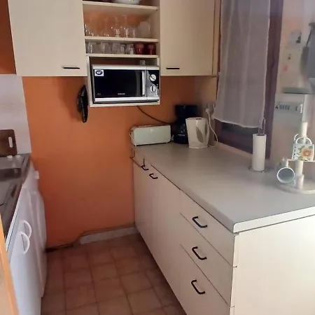 A Warm House, Private Terrace Gruissan